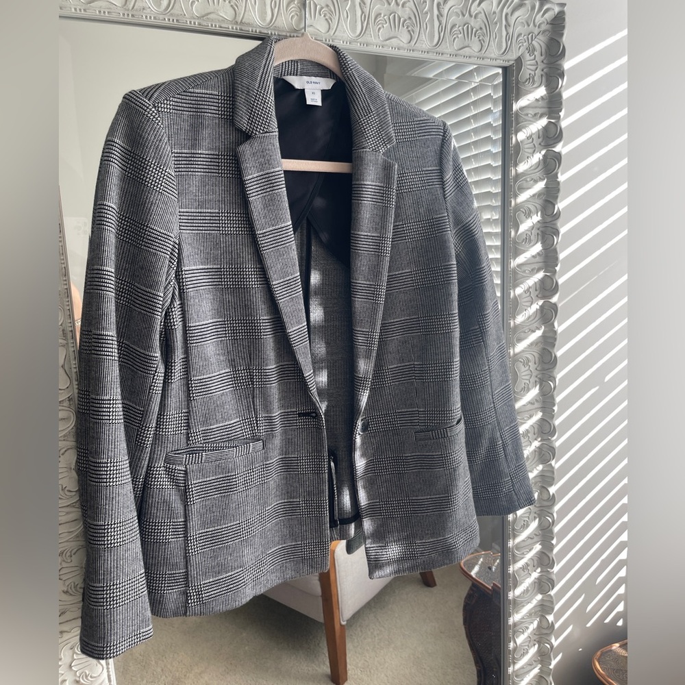 • NWOT Houndstooth Blazer •